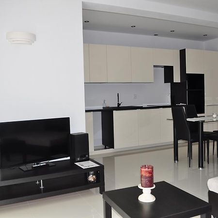 Apartament Scorpion Modlin Czosnów エクステリア 写真