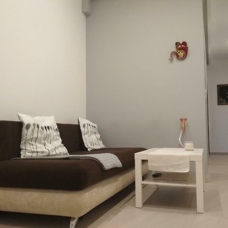 Apartament Scorpion Modlin Czosnów エクステリア 写真