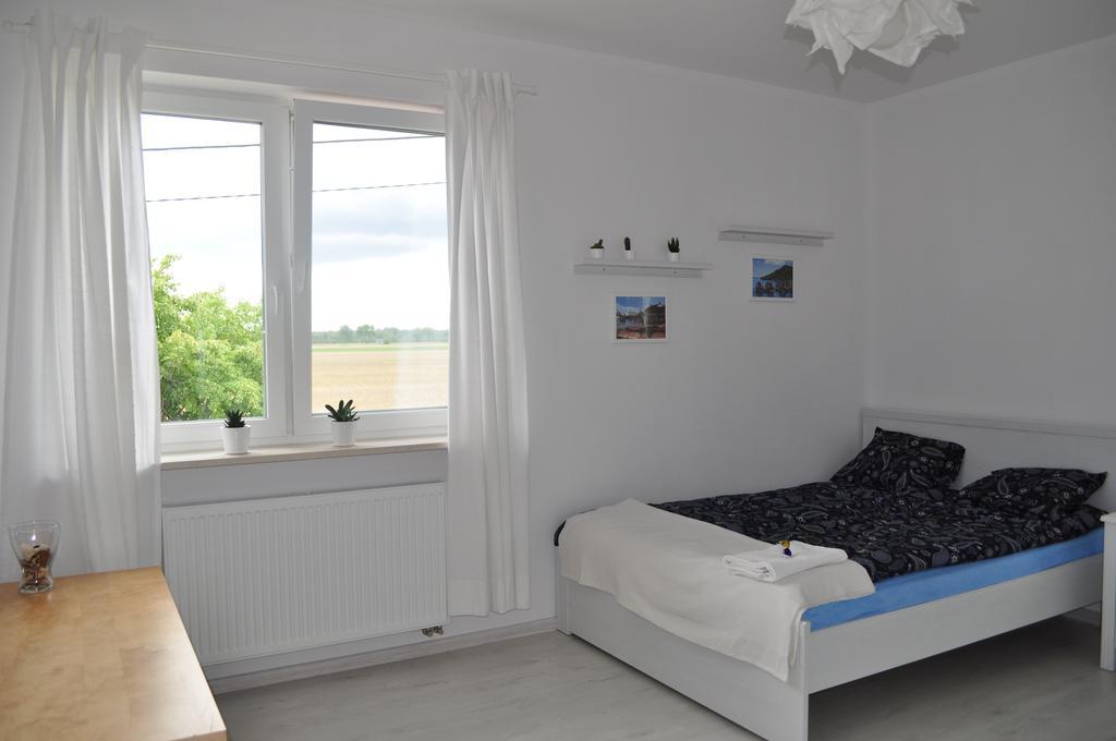 Apartament Scorpion Modlin Czosnów エクステリア 写真