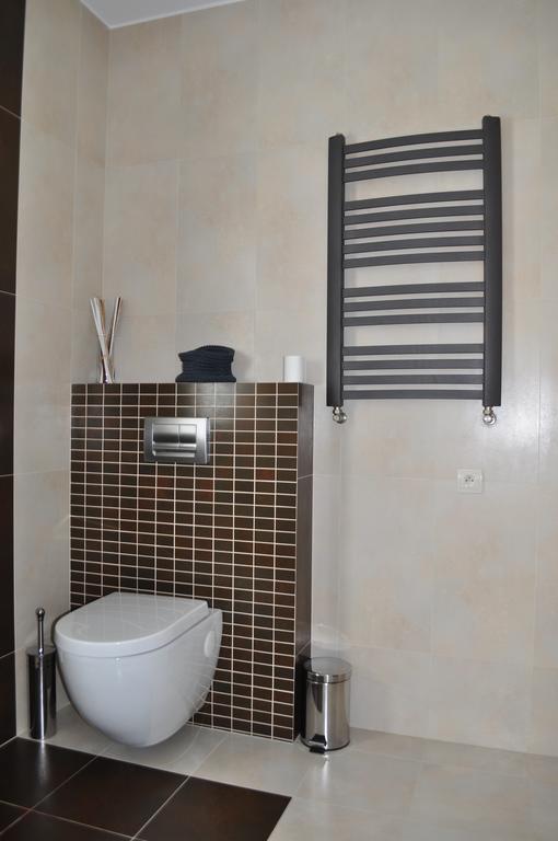 Apartament Scorpion Modlin Czosnów エクステリア 写真