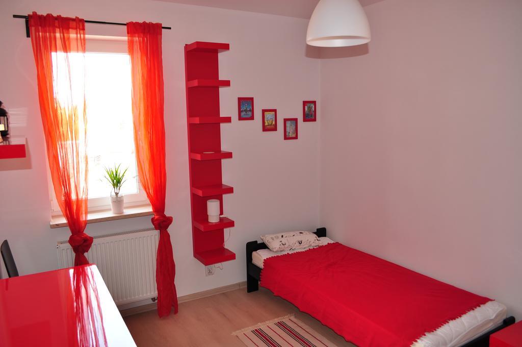 Apartament Scorpion Modlin Czosnów エクステリア 写真