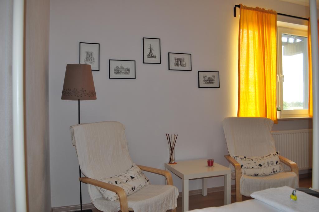 Apartament Scorpion Modlin Czosnów エクステリア 写真