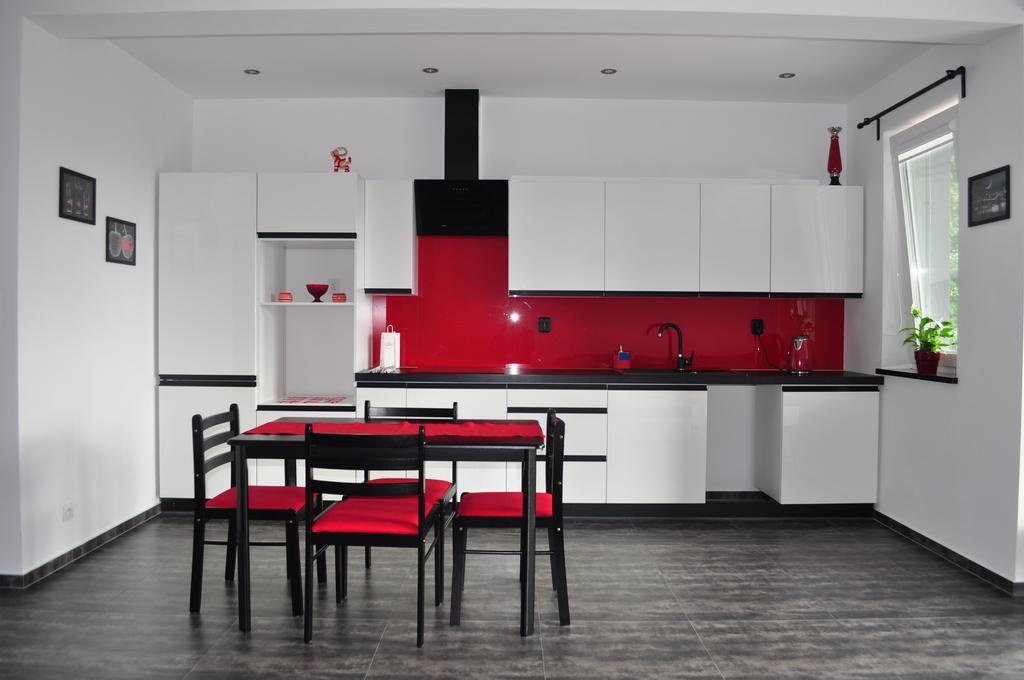 Apartament Scorpion Modlin Czosnów エクステリア 写真