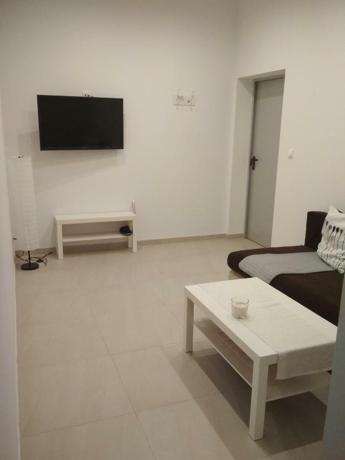 Apartament Scorpion Modlin Czosnów エクステリア 写真